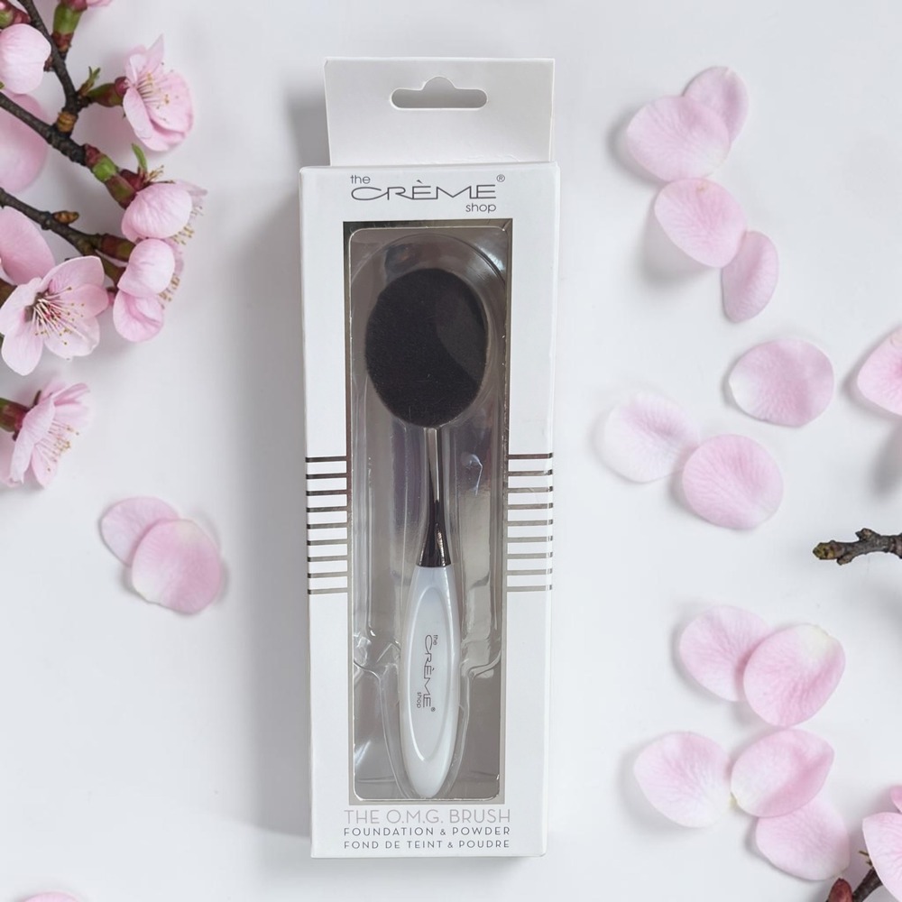 The Crème Shop O.M.G. Brush White New Foundation Powder Oval Multi-Use